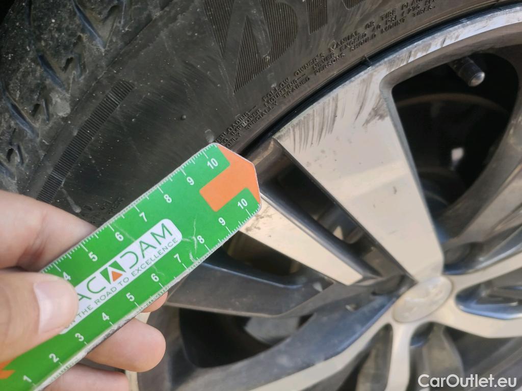  Peugeot  3008 PEUGEOT  Hybrid / 2020 / 5P / todoterreno 225 e-EAT8 Allure #10