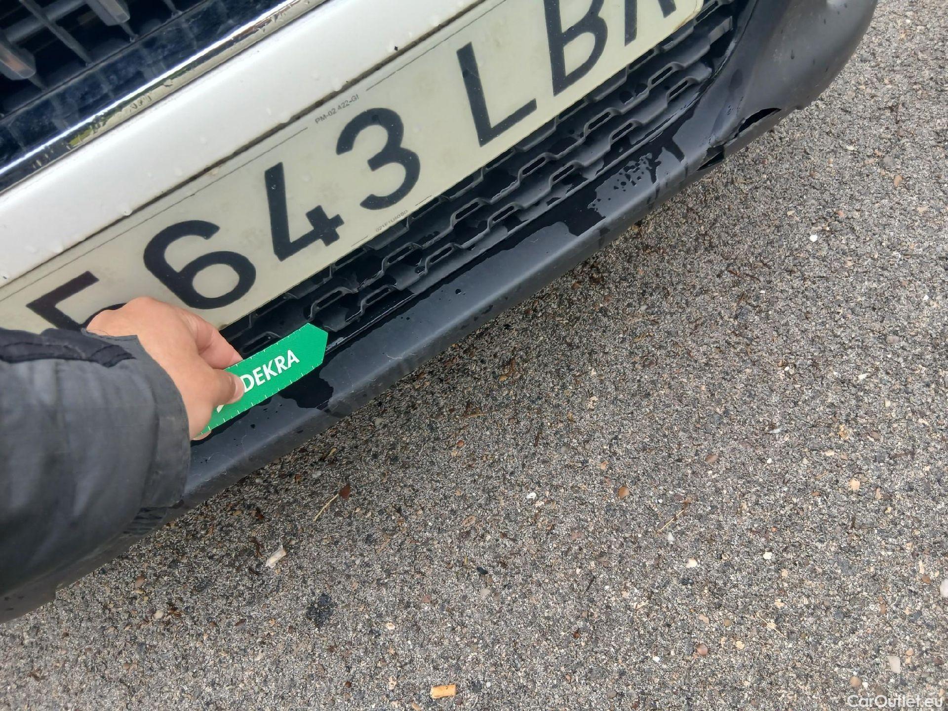  Peugeot  2008 PEUGEOT  / 2016 / 5P / todoterreno Signature BlueHDi 100 S&S 5 Vel. MAN #17