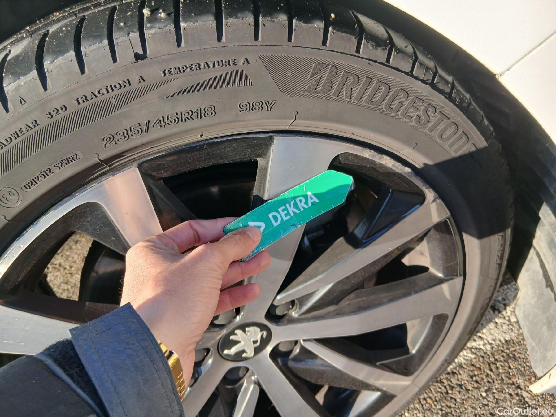  Peugeot  508 PEUGEOT  / 2018 / 5P / berlina con portón 5P GT Line BlueHDi 120kW (160) S&S EAT8 #31