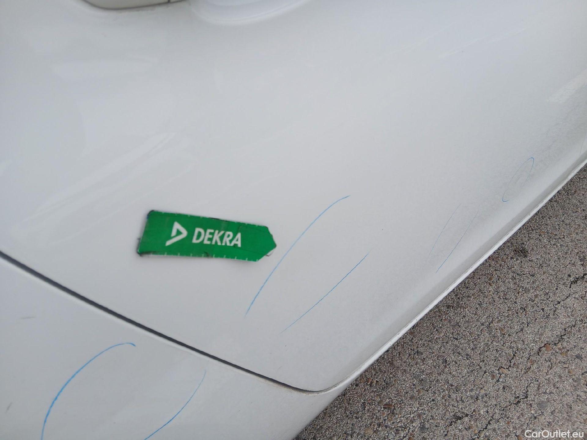  Peugeot  308 PEUGEOT  / 2017 / 5P / familiar SW Style BlueHDi 130 S&S 6 Vel. MAN (AC) #14