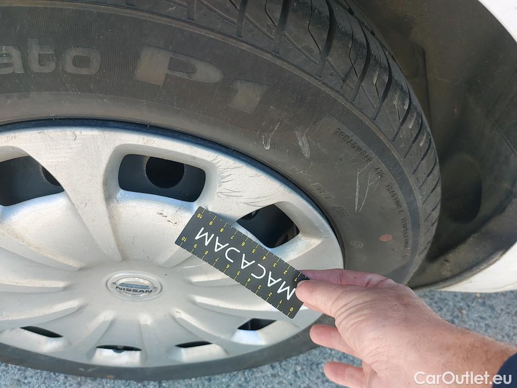  Nissan  Micra NISSAN  / 2017 / 5P / berlina con portón IG-T 68 kW (92 CV) E6D-F Acenta #13