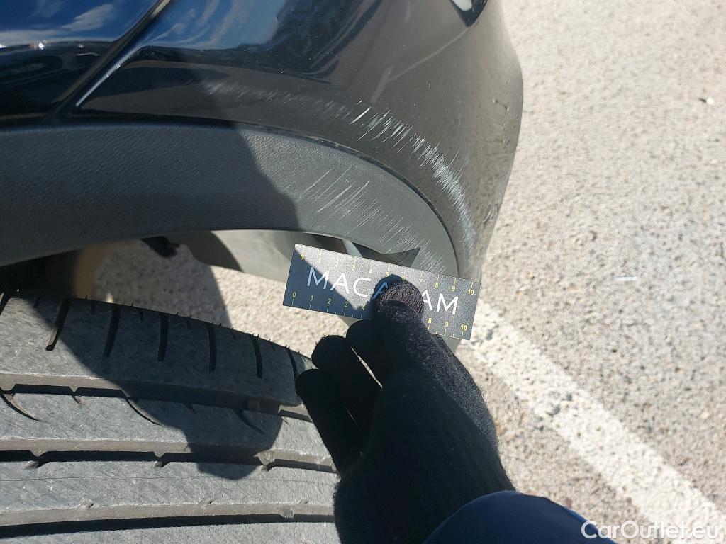  Mercedes  G-Klasee MERCEDES-BENZ Clase GLC / 2019 / 5P / todoterreno GLC 300 de 4MATIC #26