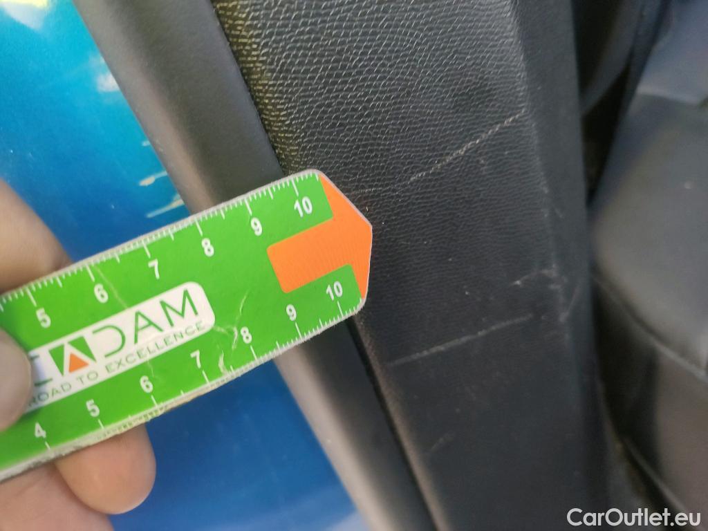  Peugeot  3008 PEUGEOT  Hybrid / 2020 / 5P / todoterreno 225 e-EAT8 Allure #24