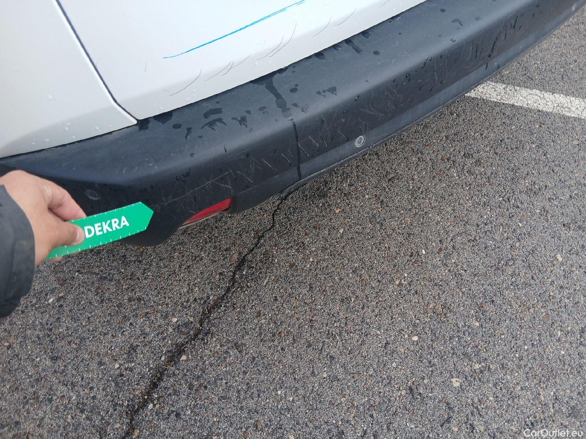  Peugeot  2008 PEUGEOT  / 2016 / 5P / todoterreno Signature BlueHDi 100 S&S 5 Vel. MAN #45