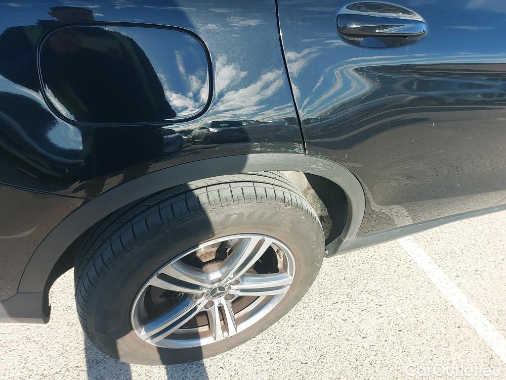  Mercedes  G-Klasee MERCEDES-BENZ Clase GLC / 2019 / 5P / todoterreno GLC 300 de 4MATIC #23