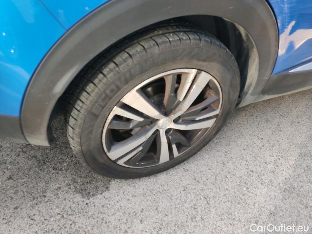  Peugeot  3008 PEUGEOT  Hybrid / 2020 / 5P / todoterreno 225 e-EAT8 Allure #7