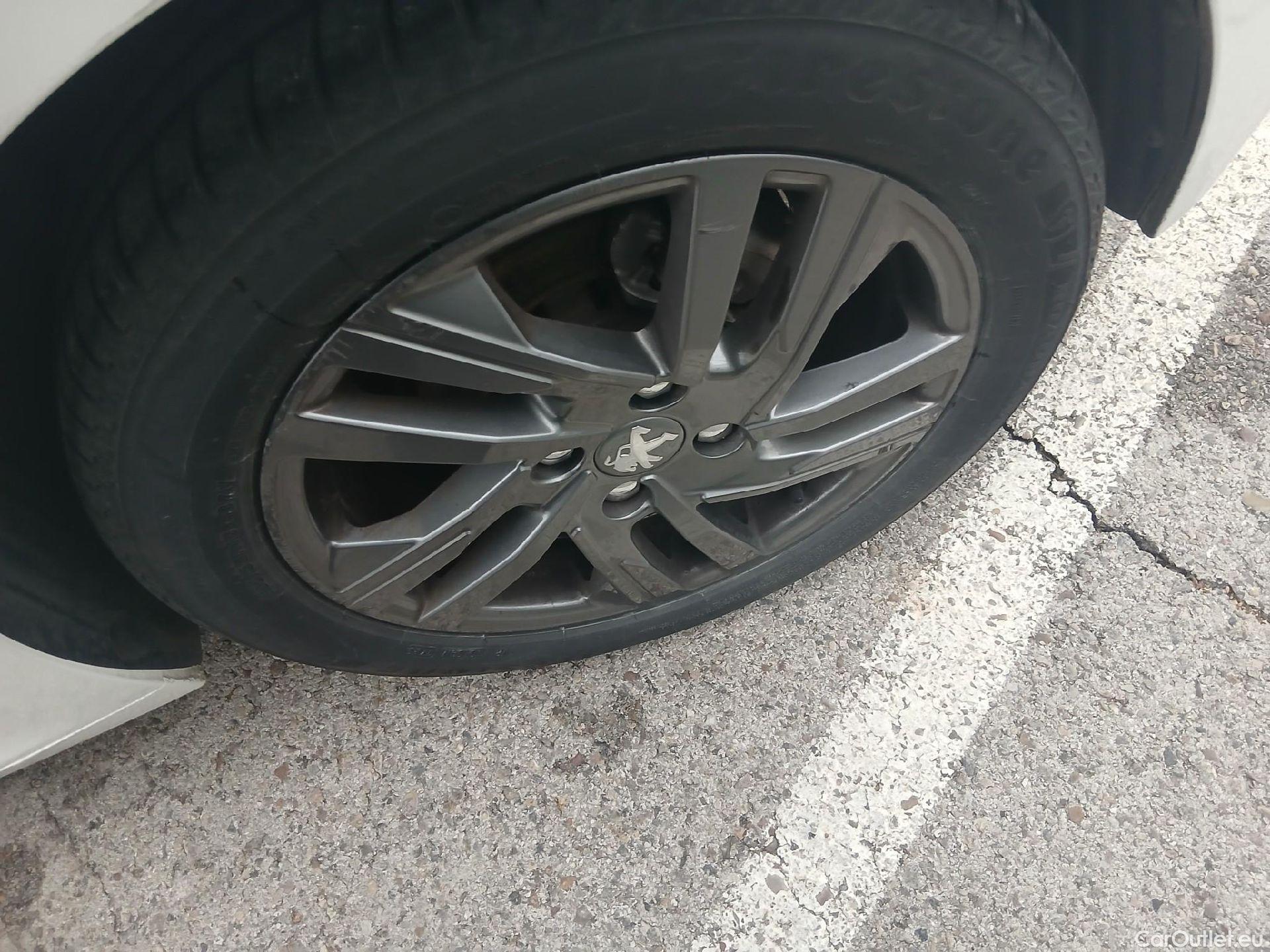  Peugeot  208  Active Pack 1.5 HDi 100CV MT6 E6d #22