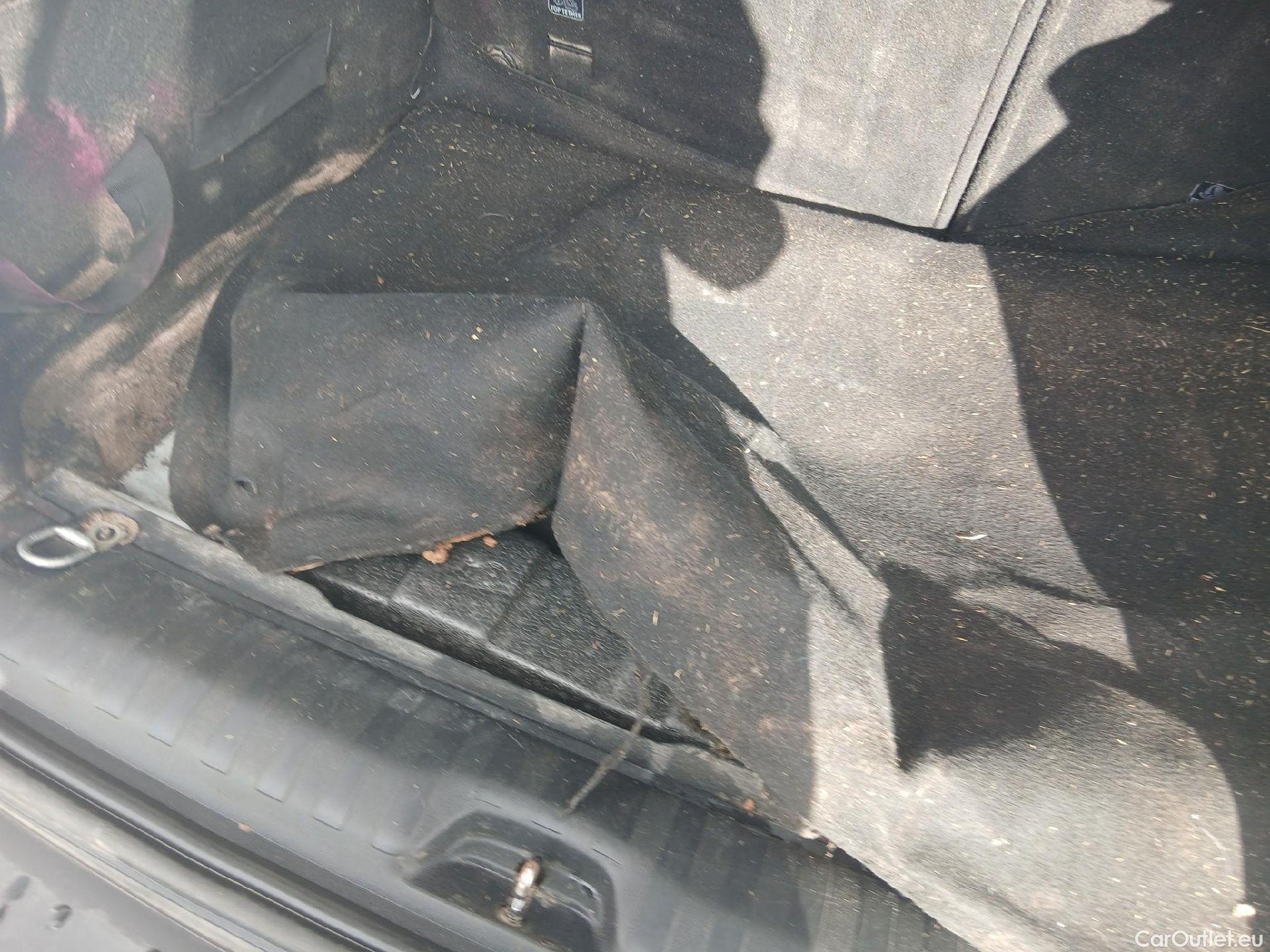  Peugeot  2008 PEUGEOT  / 2016 / 5P / todoterreno Signature BlueHDi 100 S&S 5 Vel. MAN #1