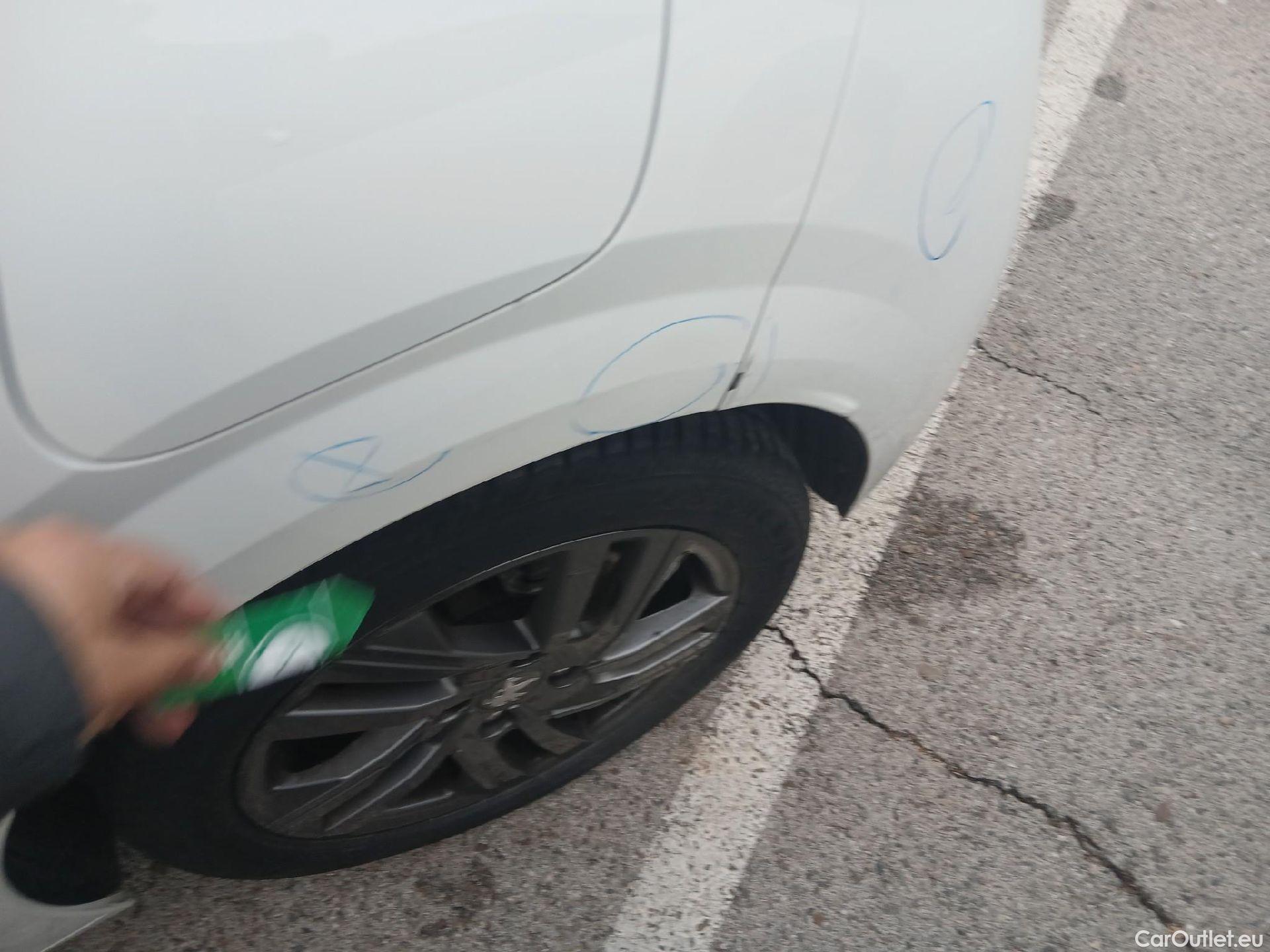  Peugeot  208  Active Pack 1.5 HDi 100CV MT6 E6d #24