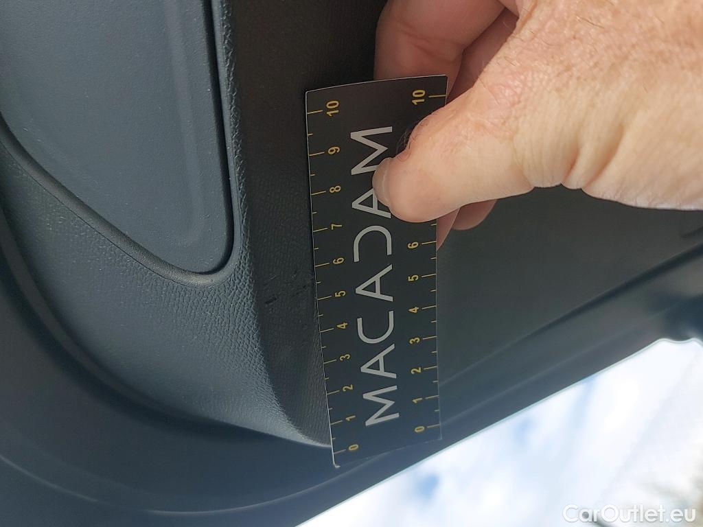  Peugeot  3008 PEUGEOT  / 2020 / 5P / todoterreno 1.2 PureTech 96KW S&S Active Pack EAT8 #10