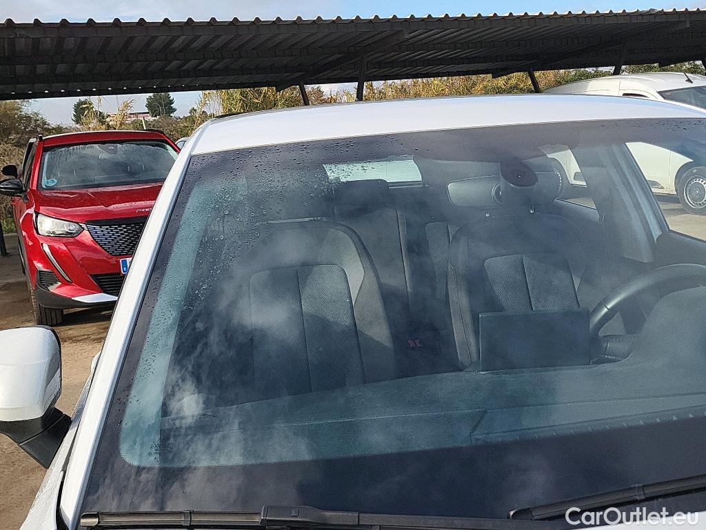  Audi  Q2 AUDI  / 2016 / 5P / todoterreno Design 30 TFSI 85kW (116CV) #3