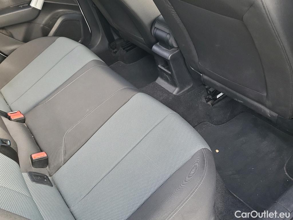  Audi  Q2 AUDI  / 2016 / 5P / todoterreno Design 30 TFSI 85kW (116CV) #13