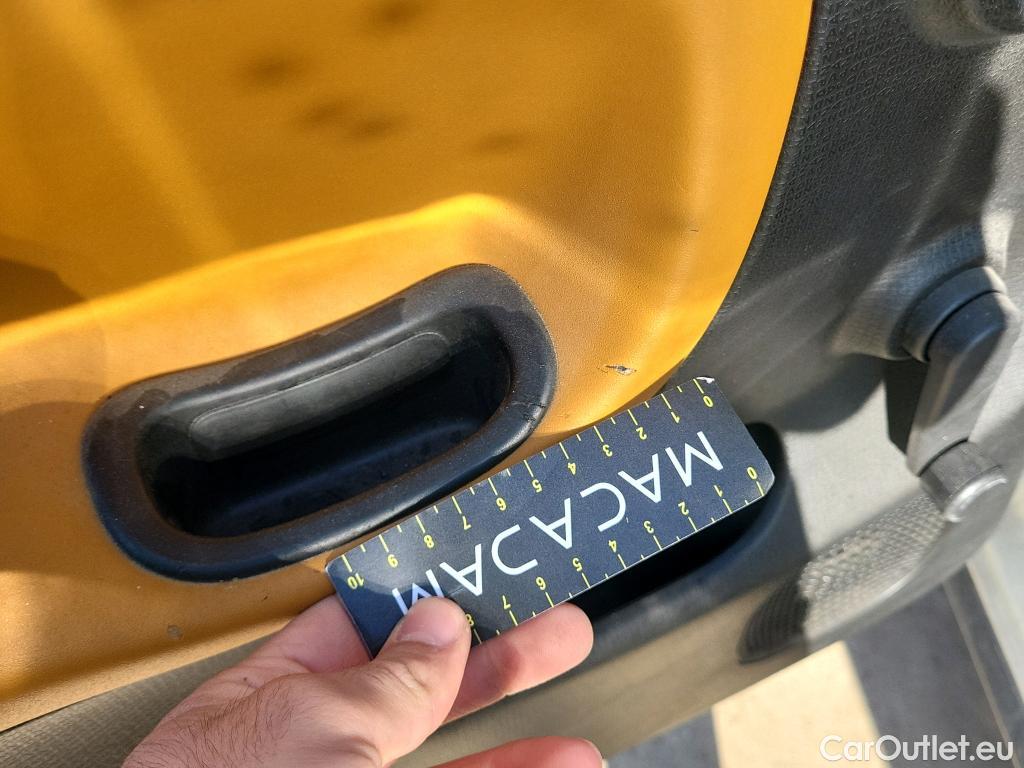  Fiat  Panda FIAT  5p 3G berlina con portón 1.3 75cv Diésel 4x4 #28