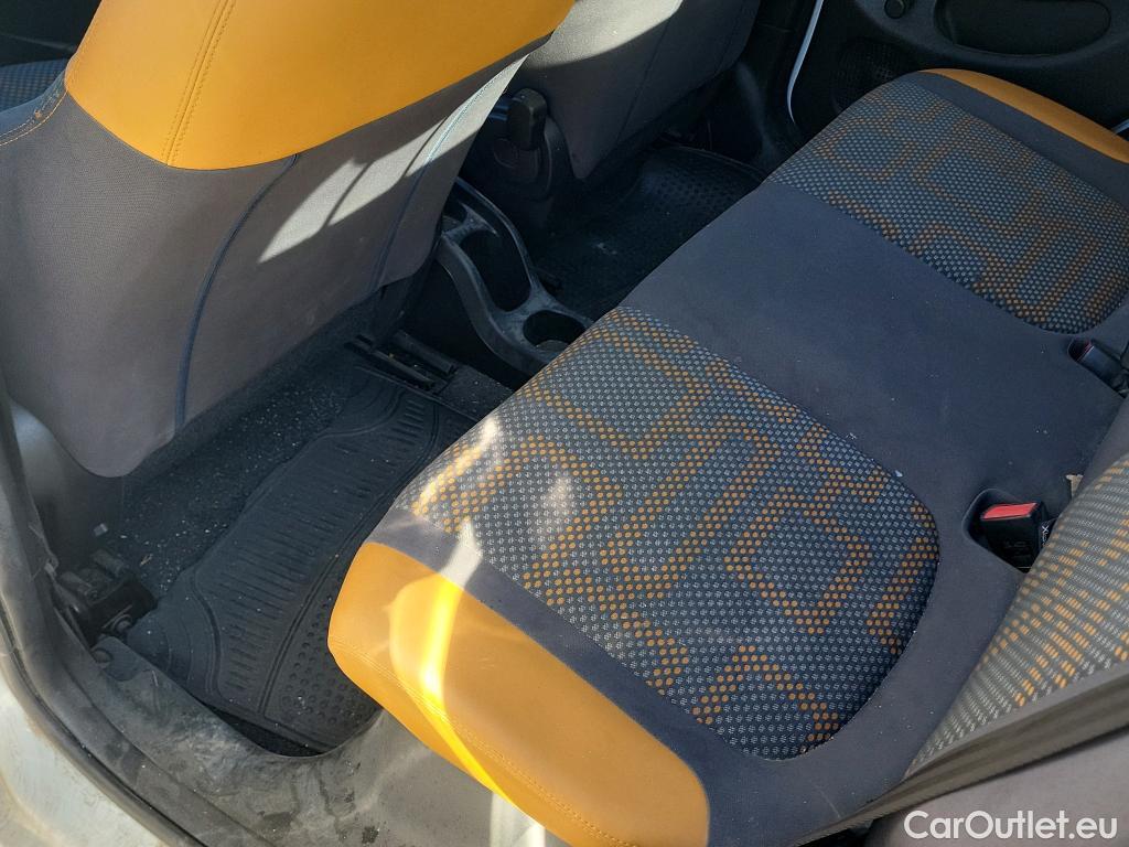  Fiat  Panda FIAT  5p 3G berlina con portón 1.3 75cv Diésel 4x4 #17