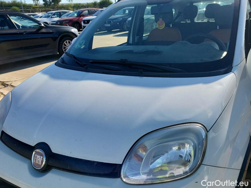  Fiat  Panda FIAT  5p 3G berlina con portón 1.3 75cv Diésel 4x4 #1