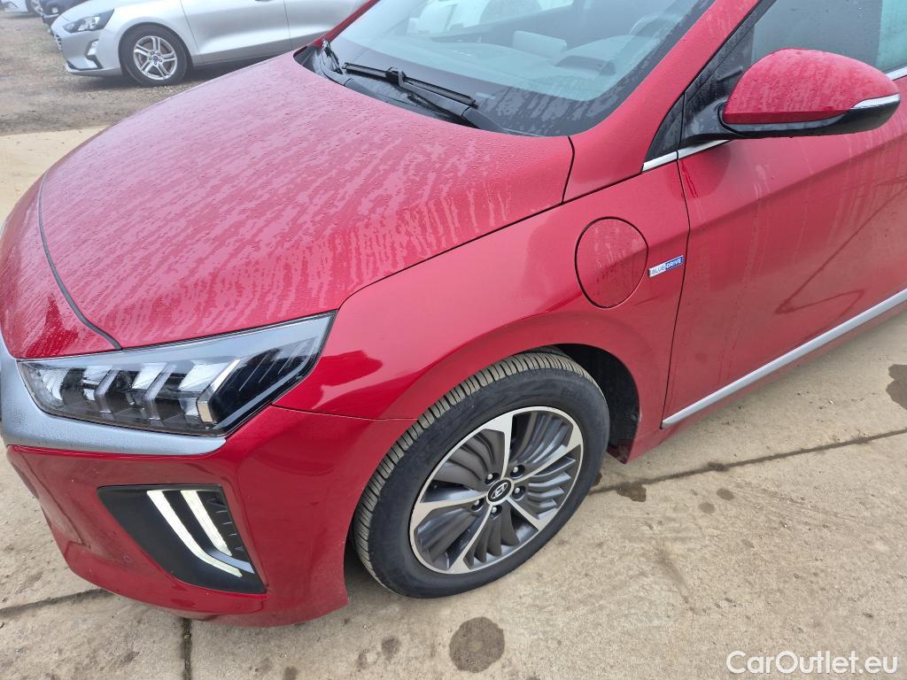 Hyundai   Ioniq HYUNDAI / 2019 / 5P / berlina con portón 1.6 GDI PHEV Style DCT #21