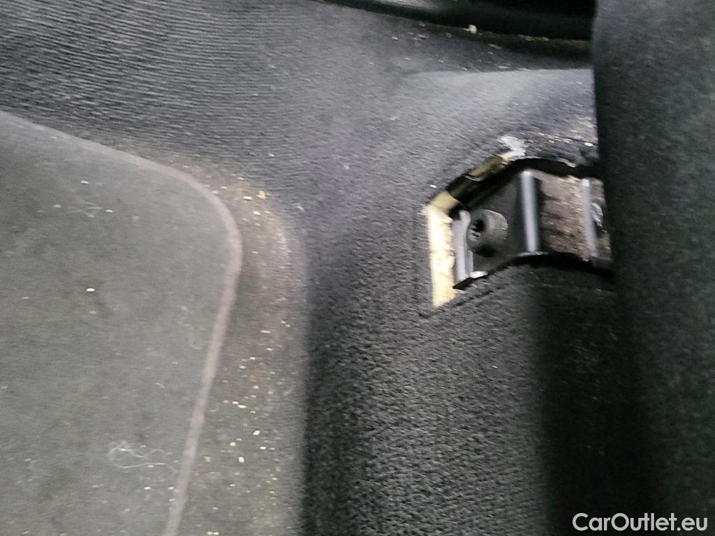  Bmw  X1 BMW  / 2019 / 5P / todoterreno sDrive18d #3