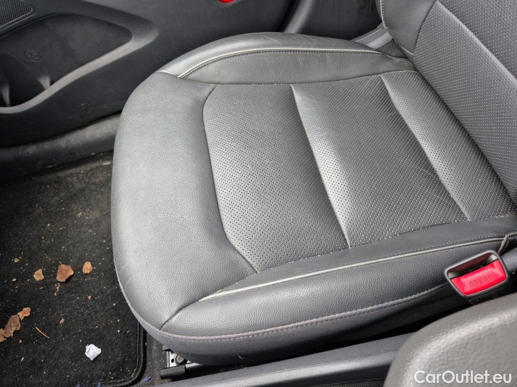  Hyundai   Ioniq HYUNDAI / 2019 / 5P / berlina con portón 1.6 GDI PHEV Style DCT #6