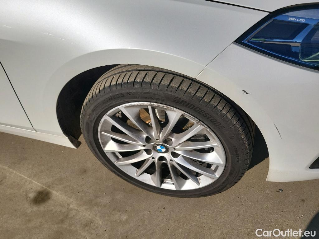  Bmw  Serie 1 BMW  / 2019 / 5P / berlina con portón 118i #5