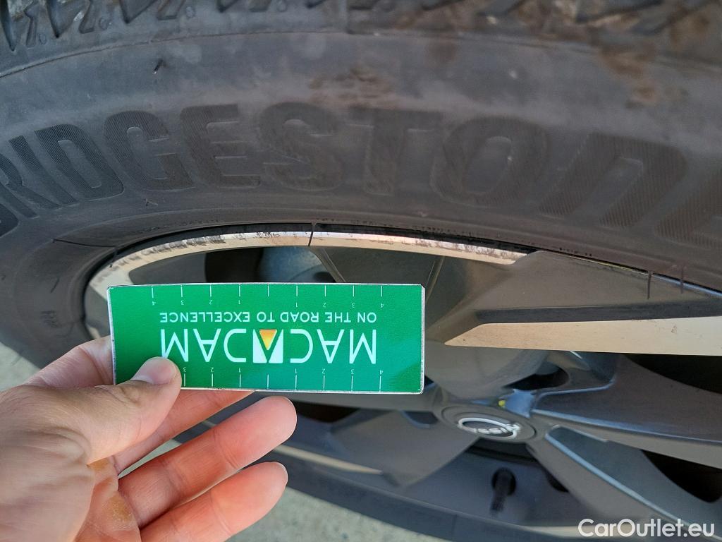  Nissan  Juke NISSAN  / 2019 / 5P / crossover DIG-T 84 kW (114 CV) 6M/T Acenta (AC4) #2