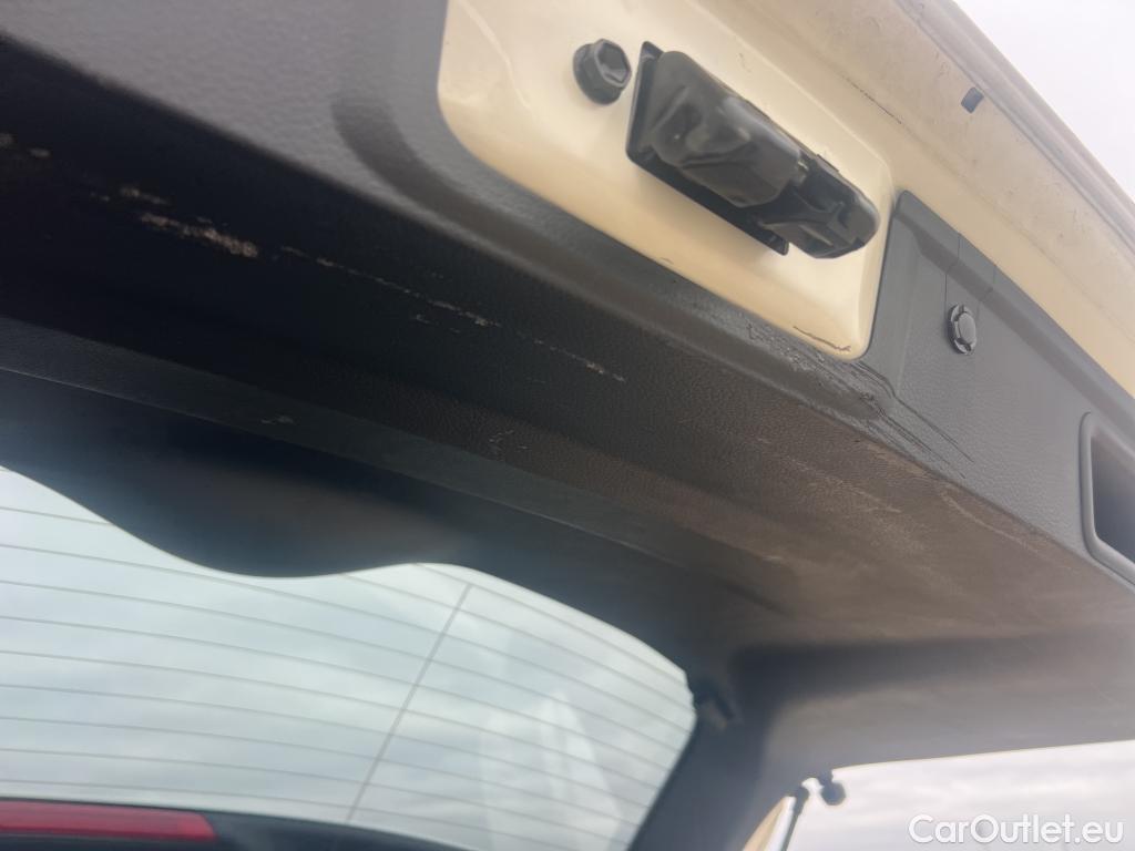  Nissan  Qashqai NISSAN  / 2017 / 5P / todoterreno dCi 85 kW (115 CV) E6D ACENTA #9