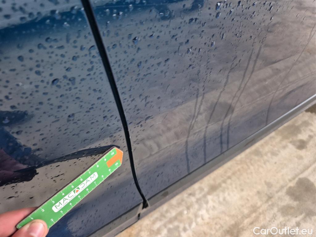  KIA  Niro KIA  / 2019 / 5P / crossover 1.6 GDi HEV 104kW (141CV) Drive #18