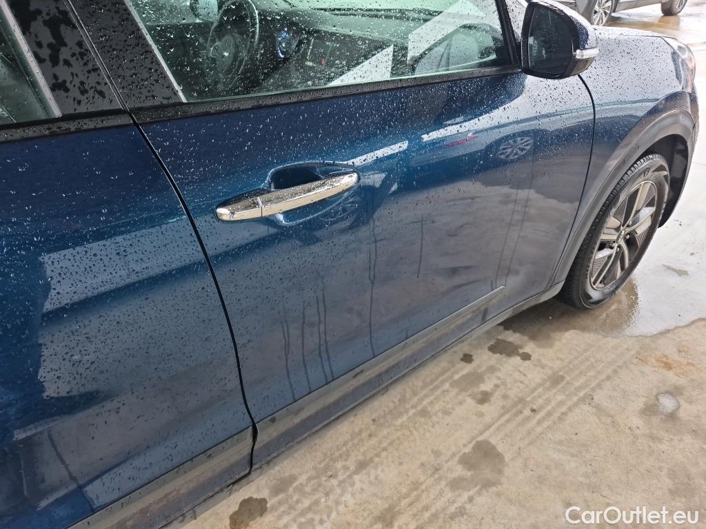  KIA  Niro KIA  / 2019 / 5P / crossover 1.6 GDi HEV 104kW (141CV) Drive #17