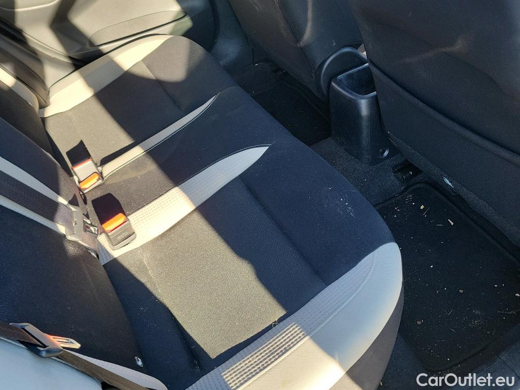  Nissan  Micra NISSAN  / 2017 / 5P / berlina con portón IG-T 68 kW (92 CV) E6D-F Tekna #8