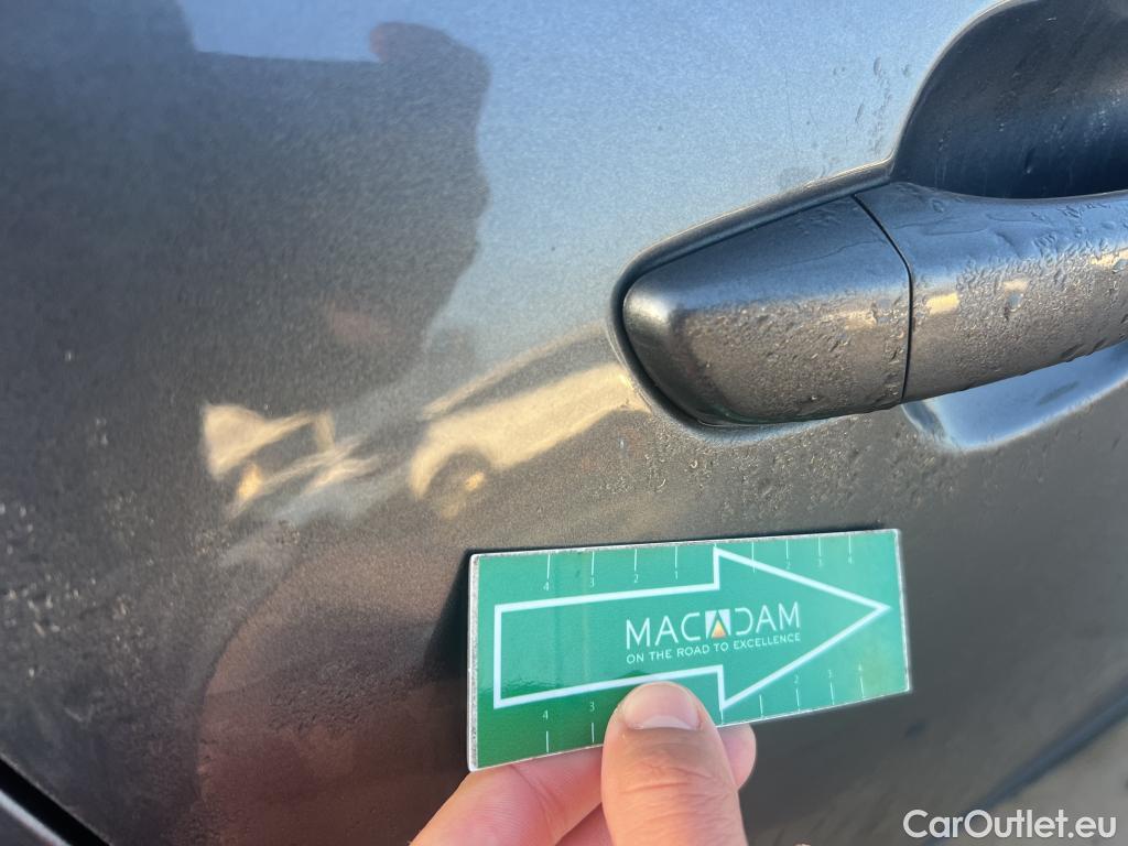  Peugeot  2008 PEUGEOT  / 2019 / 5P / todoterreno Active BlueHDI 100 S&S BVM6 #5