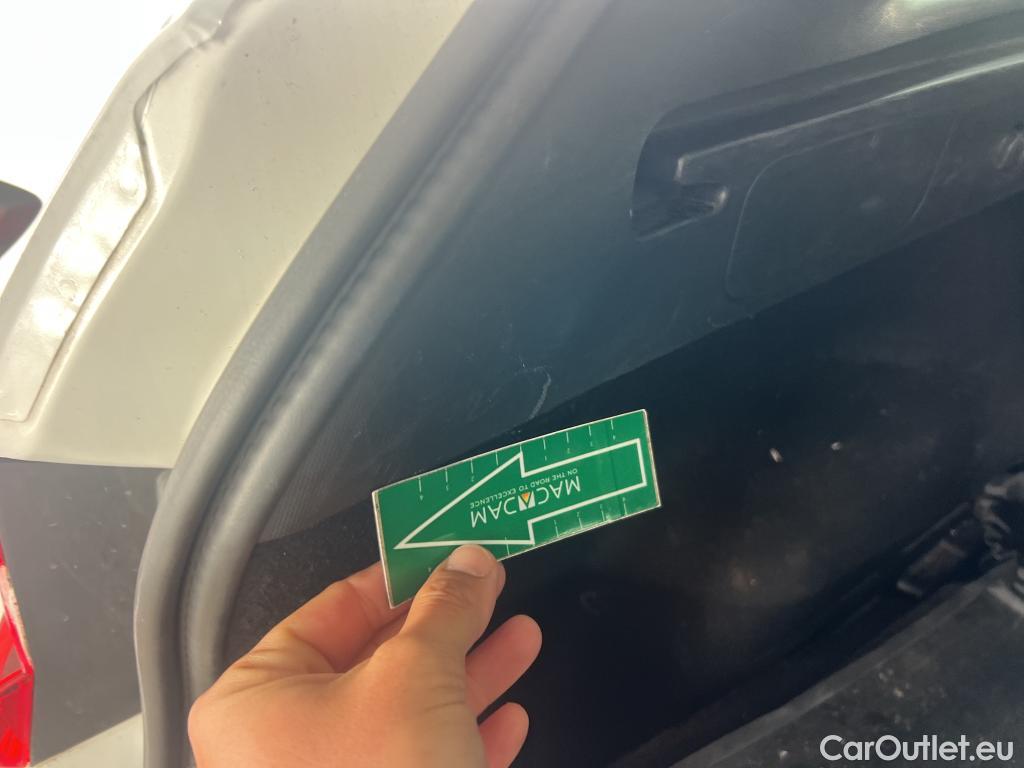  Renault  Kadjar RENAULT  / 2019 / 5P / crossover Limited Blue dCi 85kW (115CV)(SP) #12