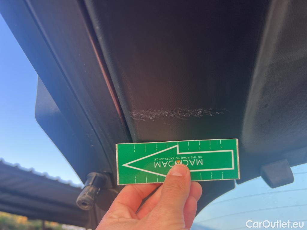  Peugeot  2008 PEUGEOT  / 2019 / 5P / todoterreno Active BlueHDI 100 S&S BVM6 #9