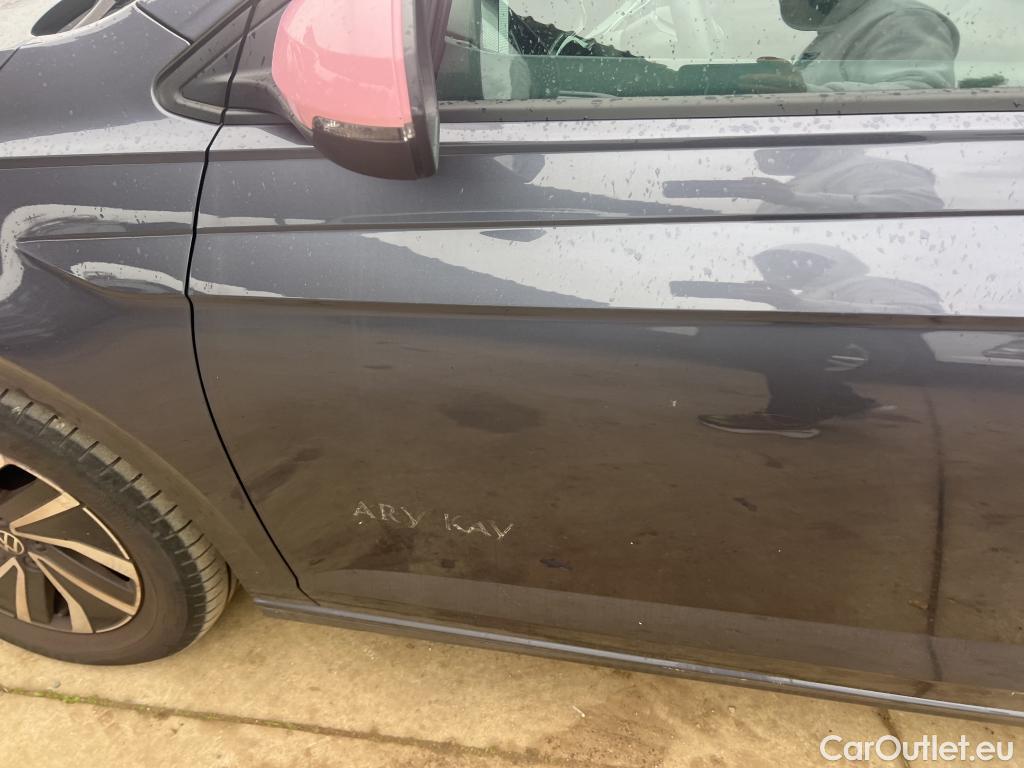  Volkswagen  Polo VOLKSWAGEN  / 2021 / 5P / berlina con portón Life 1.0 TSI 70kW (95CV) (AC) #6