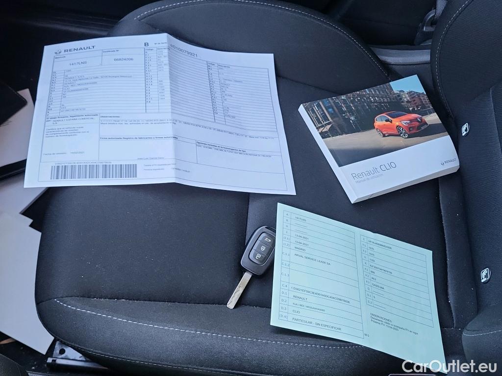  Renault  Clio RENAULT  / 2019 / 5P / berlina con portón Life SCe 49 kW (67CV) #2