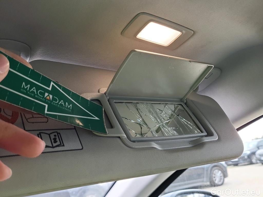  Renault  Megane  IV Sport Tourer Techno 1.5 dCi 115CV AT7 E6d #31