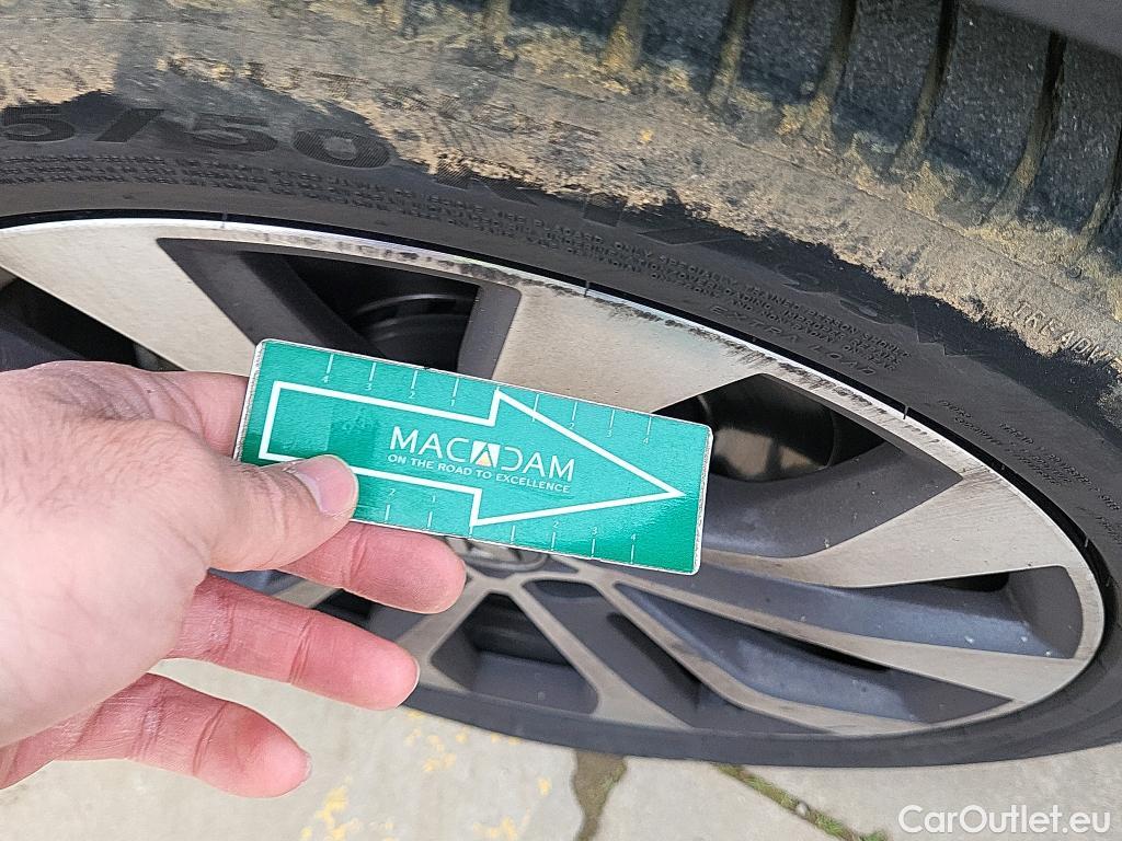  Renault  Megane  IV Sport Tourer Techno 1.5 dCi 115CV AT7 E6d #8