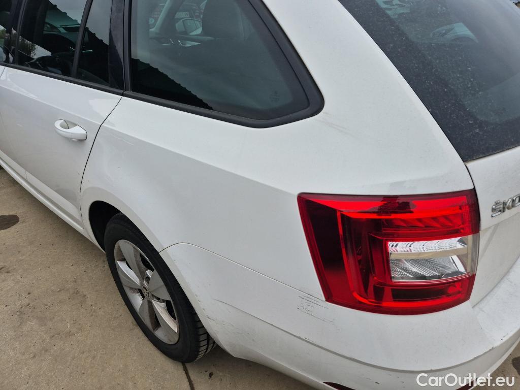  Skoda  Octavia SKODA  / 2016 / 5P / familiar Combi 1.6 TDI CR 85KW (115CV) Ambition #1