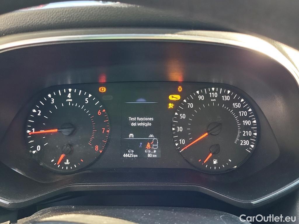  Renault  Clio RENAULT  / 2019 / 5P / berlina con portón Life SCe 49 kW (67CV) #15