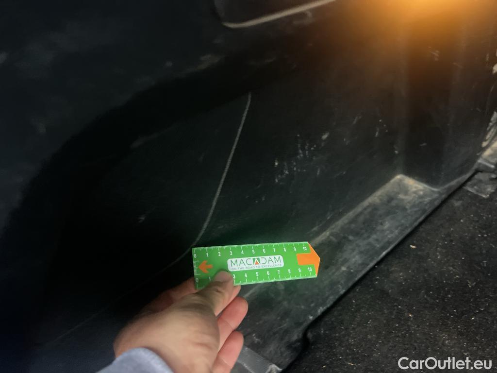  Peugeot  3008 PEUGEOT  / 2016 / 5P / todoterreno 1.5 BlueHDi 96kW (130CV) S&S Allure EAT8 #36