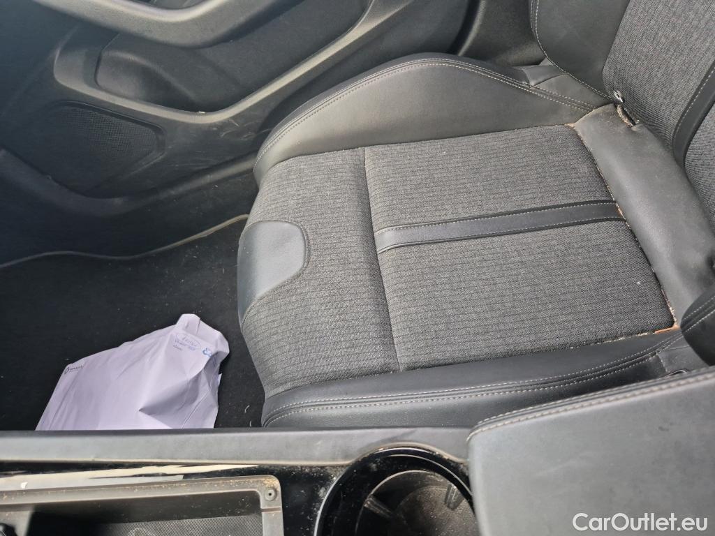  Peugeot  508 PEUGEOT  / 2018 / 5P / berlina con portón 5P Allure BlueHDi 120kW (160) S&S EAT8 #23