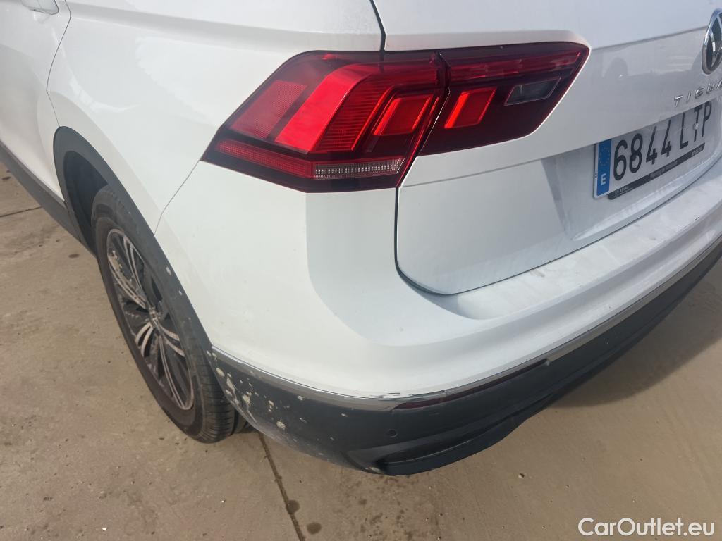  Volkswagen  Tiguan VOLKSWAGEN  / 2020 / 5P / todoterreno Life 2.0 TDI 90kW (122CV) #12