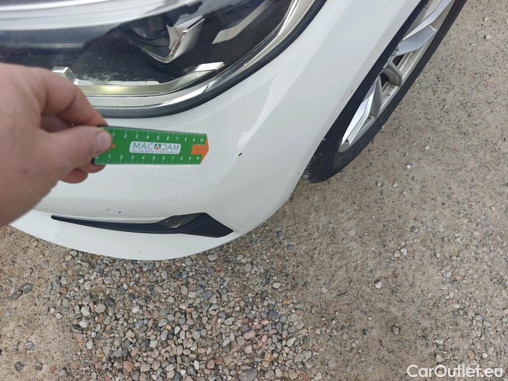  Bmw  Serie 3 BMW  / 2018 / 4P / sedán 320d Auto. #5