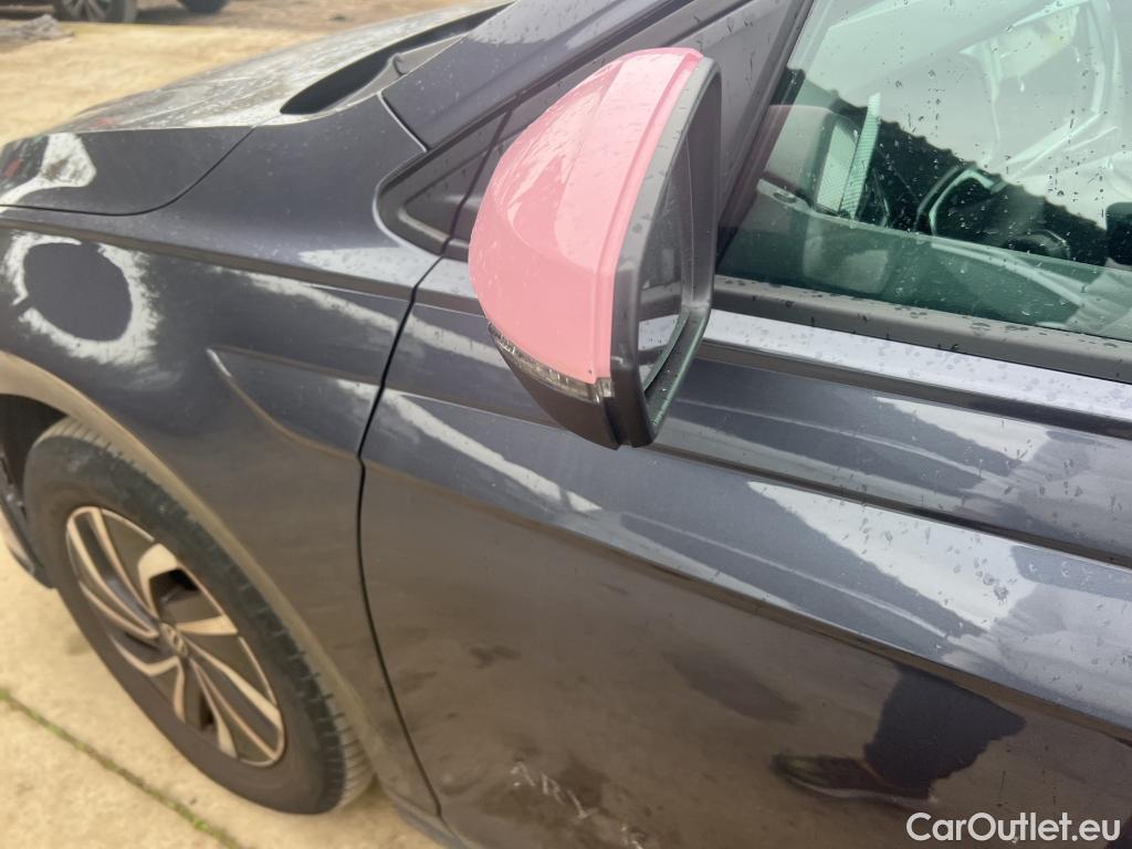  Volkswagen  Polo VOLKSWAGEN  / 2021 / 5P / berlina con portón Life 1.0 TSI 70kW (95CV) (AC) #20