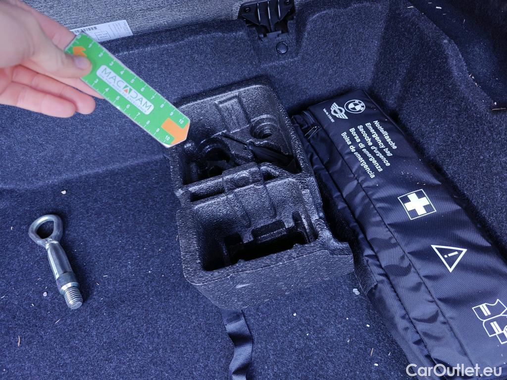  Bmw  X1 BMW  sDrive18i #8