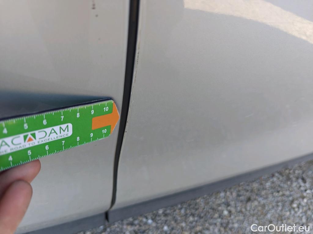  Bmw  X1 BMW  / 2019 / 5P / todoterreno sDrive18d #3