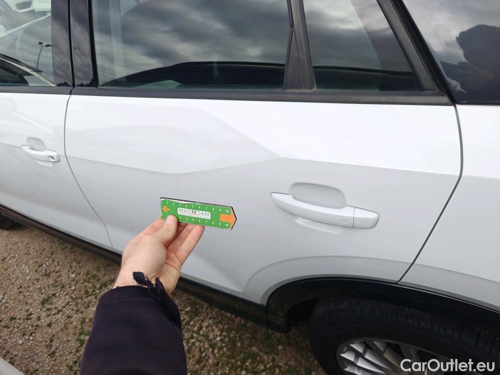  Audi  Q2 AUDI  / 2016 / 5P / todoterreno Design 30 TFSI 85kW (116CV) #11