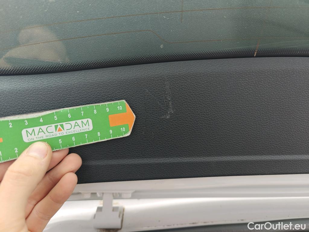  Audi  Q2 AUDI  / 2016 / 5P / todoterreno Design 30 TFSI 85kW (116CV) #5