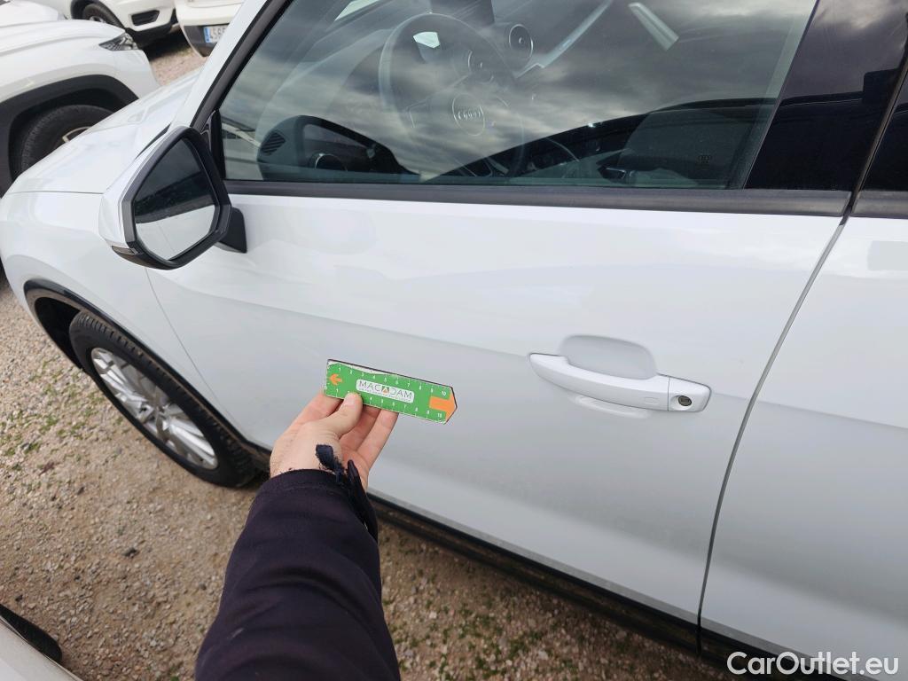  Audi  Q2 AUDI  / 2016 / 5P / todoterreno Design 30 TFSI 85kW (116CV) #9