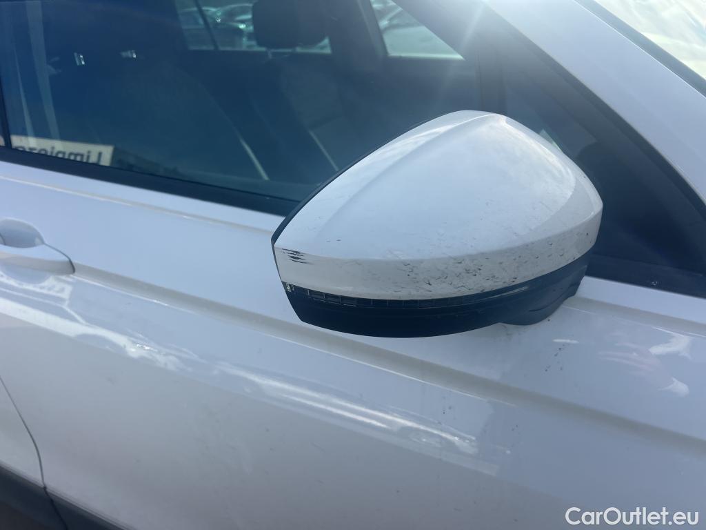  Volkswagen  Tiguan VOLKSWAGEN  / 2020 / 5P / todoterreno Life 2.0 TDI 90kW (122CV) #15