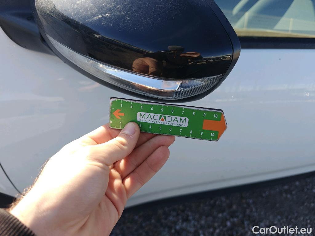  Citroen  C4 Cactus CITROEN  / 2018 / 5P / berlina con portón BlueHDi 74KW (100CV) S&S Feel #25