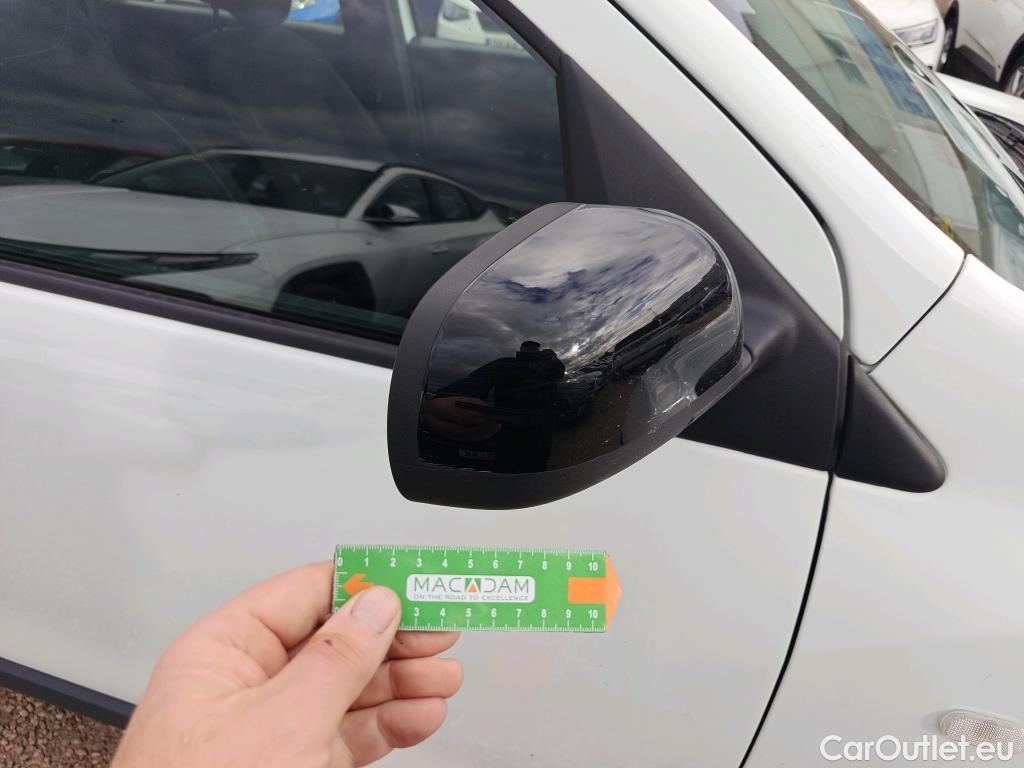  Dacia  Lodgy DACIA  / 2012 / 5P / monovolumen compacto Comfort Blue dCi 70kW (95CV) 7Pl - 18 #50